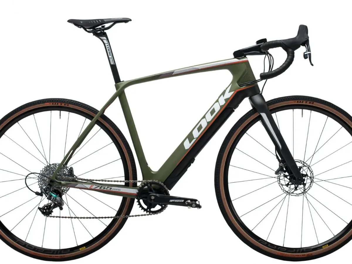 E-765 GRAVEL GREEN MAT